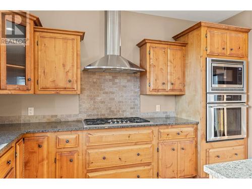 1294 Samurai Court, Kelowna, BC - Indoor Photo Showing Kitchen