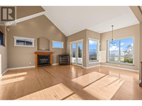 1294 Samurai Court, Kelowna, BC - Indoor Photo Showing Living Room With Fireplace