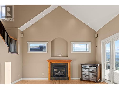 1294 Samurai Court, Kelowna, BC - Indoor With Fireplace