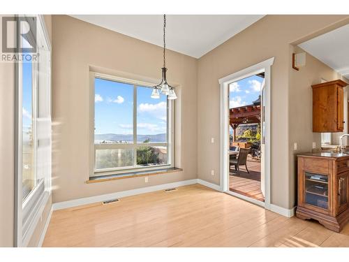 1294 Samurai Court, Kelowna, BC - Indoor Photo Showing Other Room