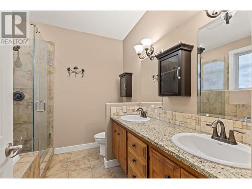 1294 Samurai Court, Kelowna, BC - Indoor Photo Showing Bathroom