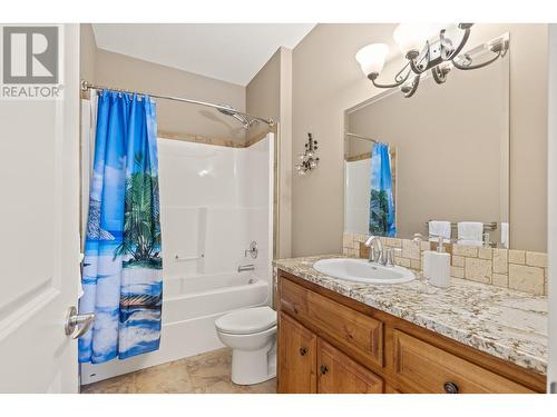 1294 Samurai Court, Kelowna, BC - Indoor Photo Showing Bathroom