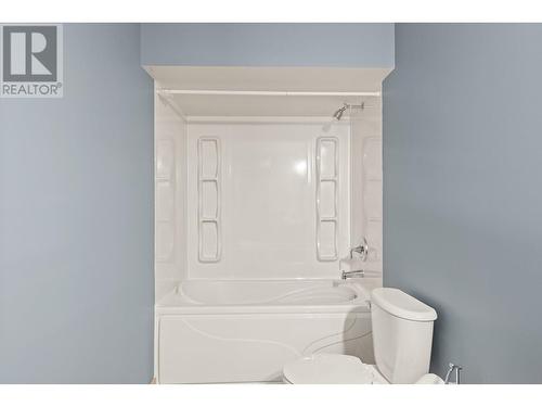 1294 Samurai Court, Kelowna, BC - Indoor Photo Showing Bathroom