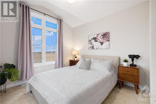 201 Hibernian Walk, Stittsville, ON - Indoor Photo Showing Bedroom