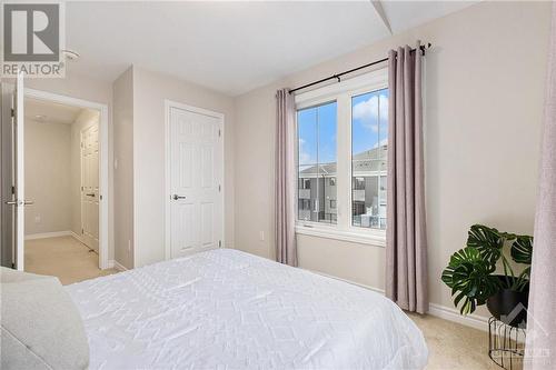 201 Hibernian Walk, Stittsville, ON - Indoor Photo Showing Bedroom