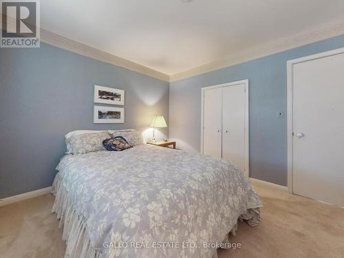 46 Fairview Avenue, Whitchurch-Stouffville, ON - Indoor Photo Showing Bedroom