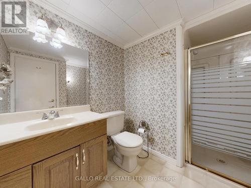 46 Fairview Avenue, Whitchurch-Stouffville, ON - Indoor Photo Showing Bathroom