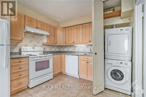 1907 - 1285 Cahill Drive, Ottawa, ON - Indoor Photo Showing Laundry Room