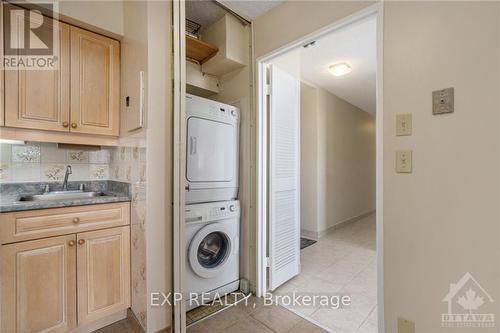 1907 - 1285 Cahill Drive, Ottawa, ON - Indoor Photo Showing Laundry Room