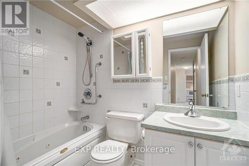 1907 - 1285 Cahill Drive, Ottawa, ON - Indoor Photo Showing Bathroom