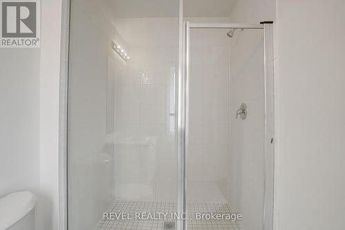 12 Hylton Drive, Barrie, ON - Indoor Photo Showing Bathroom