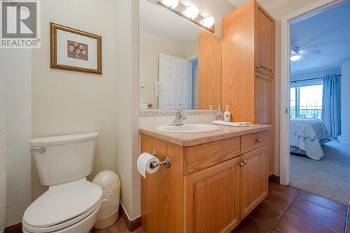 850 Railway Lane Unit# 201, Okanagan Falls, BC - Indoor Photo Showing Bathroom