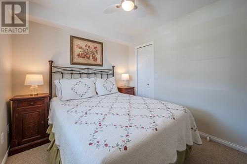 850 Railway Lane Unit# 201, Okanagan Falls, BC - Indoor Photo Showing Bedroom