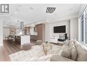 832 Martin Avenue Unit# 4, Kelowna, BC  - Indoor Photo Showing Living Room 