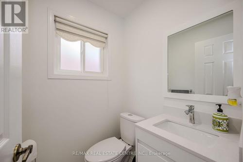 129 Hopewell Road, Oakville, ON - Indoor Photo Showing Bathroom