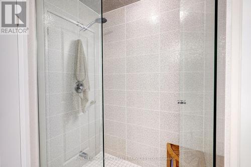 212 - 2375 Bronte Road E, Oakville, ON - Indoor Photo Showing Bathroom