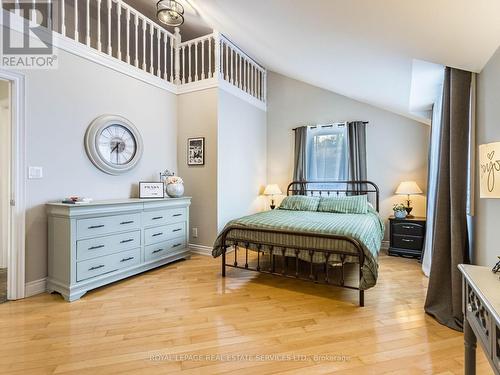 39 Clarence Street, Brampton, ON - Indoor Photo Showing Bedroom