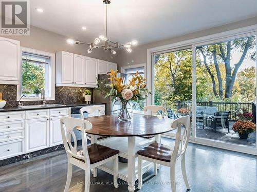 39 Clarence Street, Brampton, ON - Indoor Photo Showing Dining Room