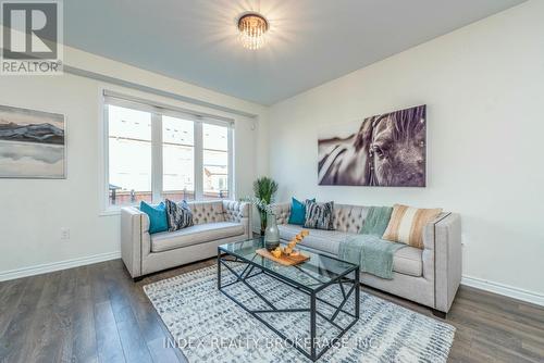 57 Callandar Road, Brampton, ON - Indoor Photo Showing Living Room