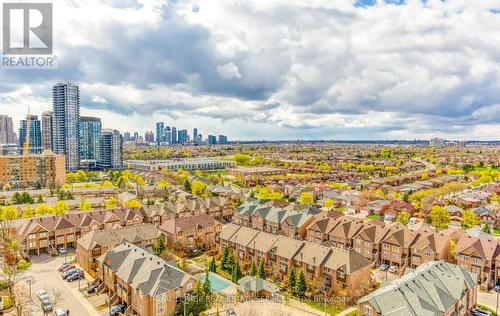 1611 - 55 Strathaven Drive, Mississauga, ON - Outdoor With View