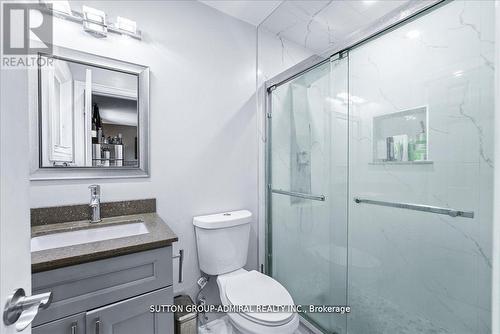 2840 Tradewind Drive, Mississauga, ON - Indoor Photo Showing Bathroom