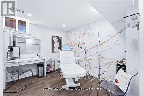 2840 Tradewind Drive, Mississauga, ON - Indoor Photo Showing Other Room