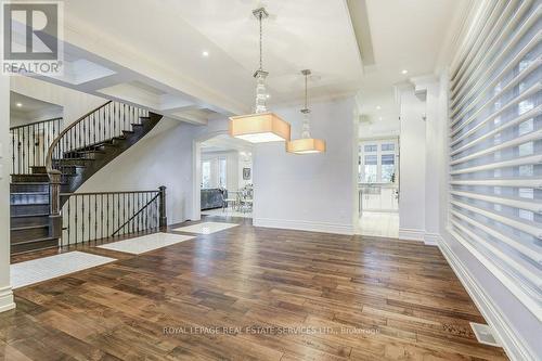 1035 Truman Avenue, Oakville, ON - Indoor Photo Showing Other Room