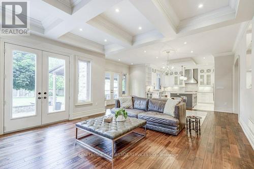 1035 Truman Avenue, Oakville, ON - Indoor Photo Showing Living Room