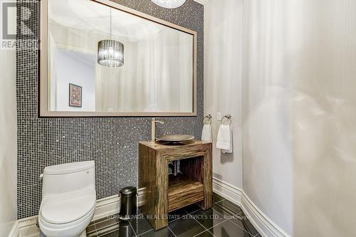 1035 Truman Avenue, Oakville, ON - Indoor Photo Showing Bathroom