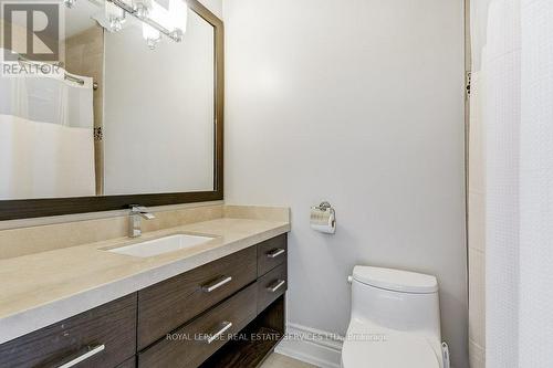 1035 Truman Avenue, Oakville, ON - Indoor Photo Showing Bathroom