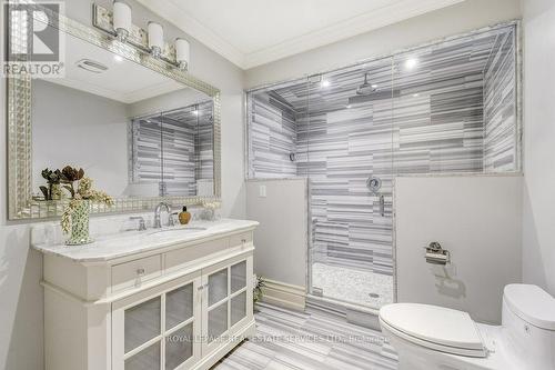 1035 Truman Avenue, Oakville, ON - Indoor Photo Showing Bathroom