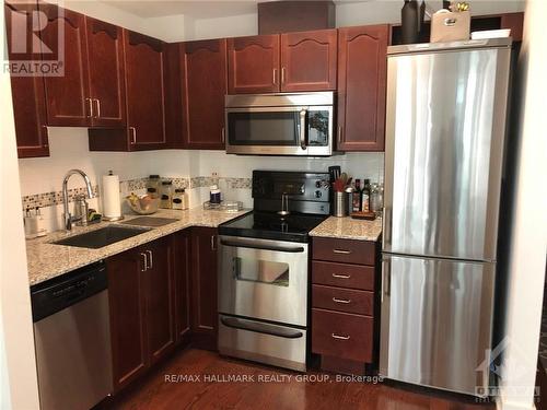 505 - 179 Metcalfe Street, Ottawa, ON - Indoor Photo Showing Kitchen