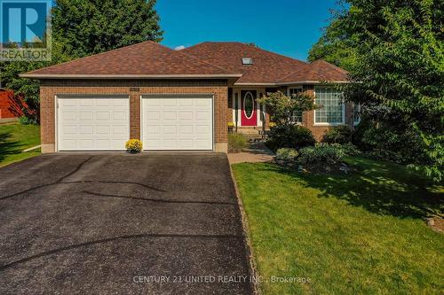 1612 Waddell Avenue, Peterborough (Monaghan), ON - Outdoor