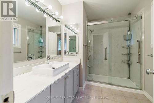 1612 Waddell Avenue, Peterborough (Monaghan), ON - Indoor Photo Showing Bathroom