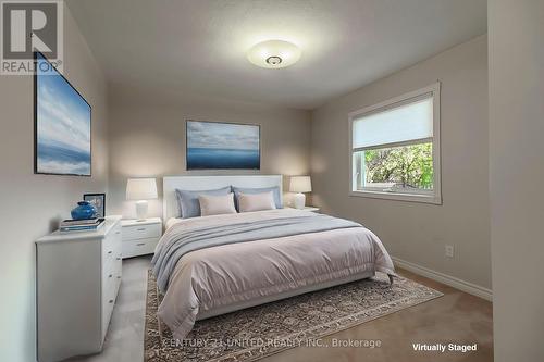 1612 Waddell Avenue, Peterborough (Monaghan), ON - Indoor Photo Showing Bedroom