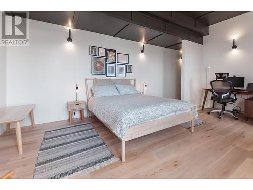 2710 Workman Place, Naramata, BC - Indoor Photo Showing Bedroom