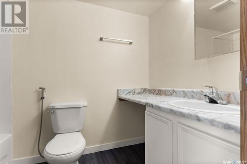 110 31 Rodenbush Drive, Regina, SK - Indoor Photo Showing Bathroom