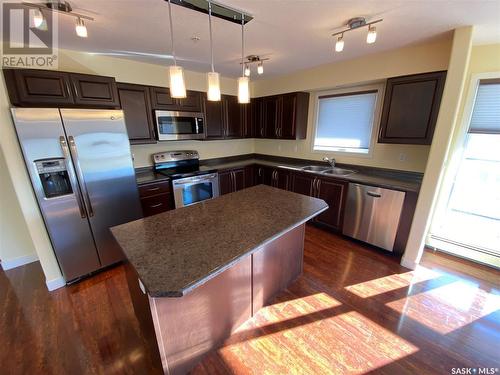 205 333 Morrison Drive, Yorkton, SK - Indoor Photo Showing Kitchen With Double Sink