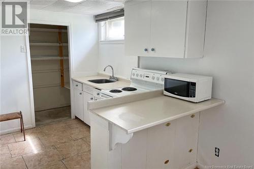 16 Downsview Avenue, Moncton, NB - Indoor Photo Showing Kitchen