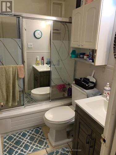 4 Montcalm Street, St. Thomas, ON - Indoor Photo Showing Bathroom