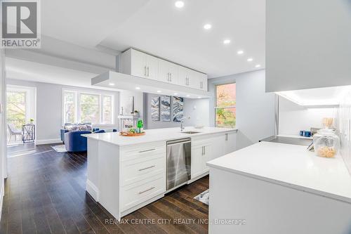 201 - 280 Queens Avenue, London, ON - Indoor Photo Showing Kitchen