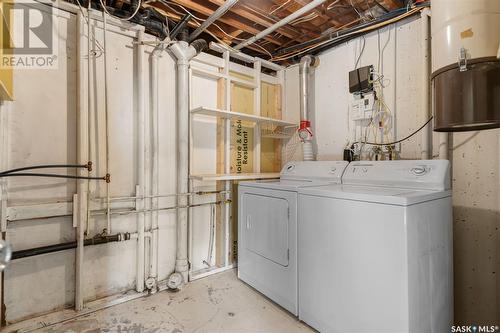 2310 Richardson Road, Saskatoon, SK - Indoor Photo Showing Laundry Room