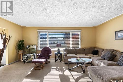 2310 Richardson Road, Saskatoon, SK - Indoor Photo Showing Living Room