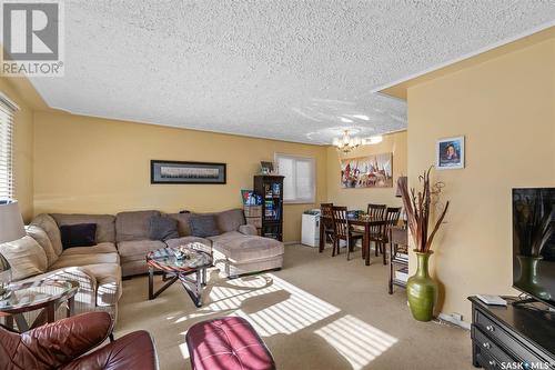 2310 Richardson Road, Saskatoon, SK - Indoor Photo Showing Living Room