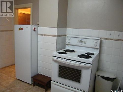 106 1St Avenue, Middle Lake, SK - Indoor Photo Showing Kitchen