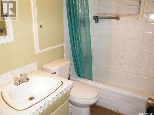 106 1St Avenue, Middle Lake, SK - Indoor Photo Showing Bathroom