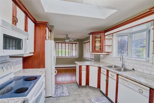 1477 Atkinson Street, Penticton, BC - Indoor Photo Showing Kitchen With Double Sink