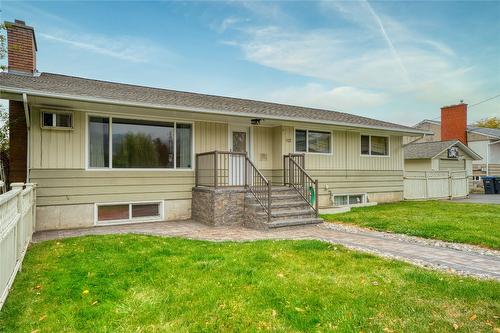 1477 Atkinson Street, Penticton, BC - Outdoor