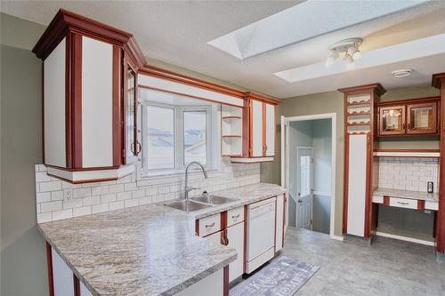 1477 Atkinson Street, Penticton, BC - Indoor Photo Showing Kitchen With Double Sink