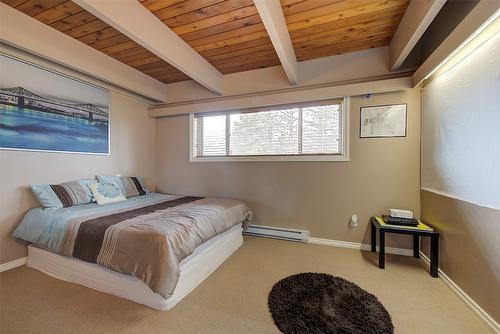 3310 Mathews Road, Kelowna, BC - Indoor Photo Showing Bedroom